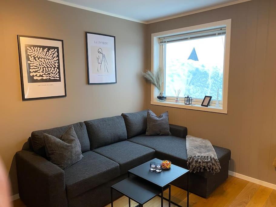 Aurora Apartment Very Close To Cable Car And Sherpatrappa Tromsø Extérieur photo