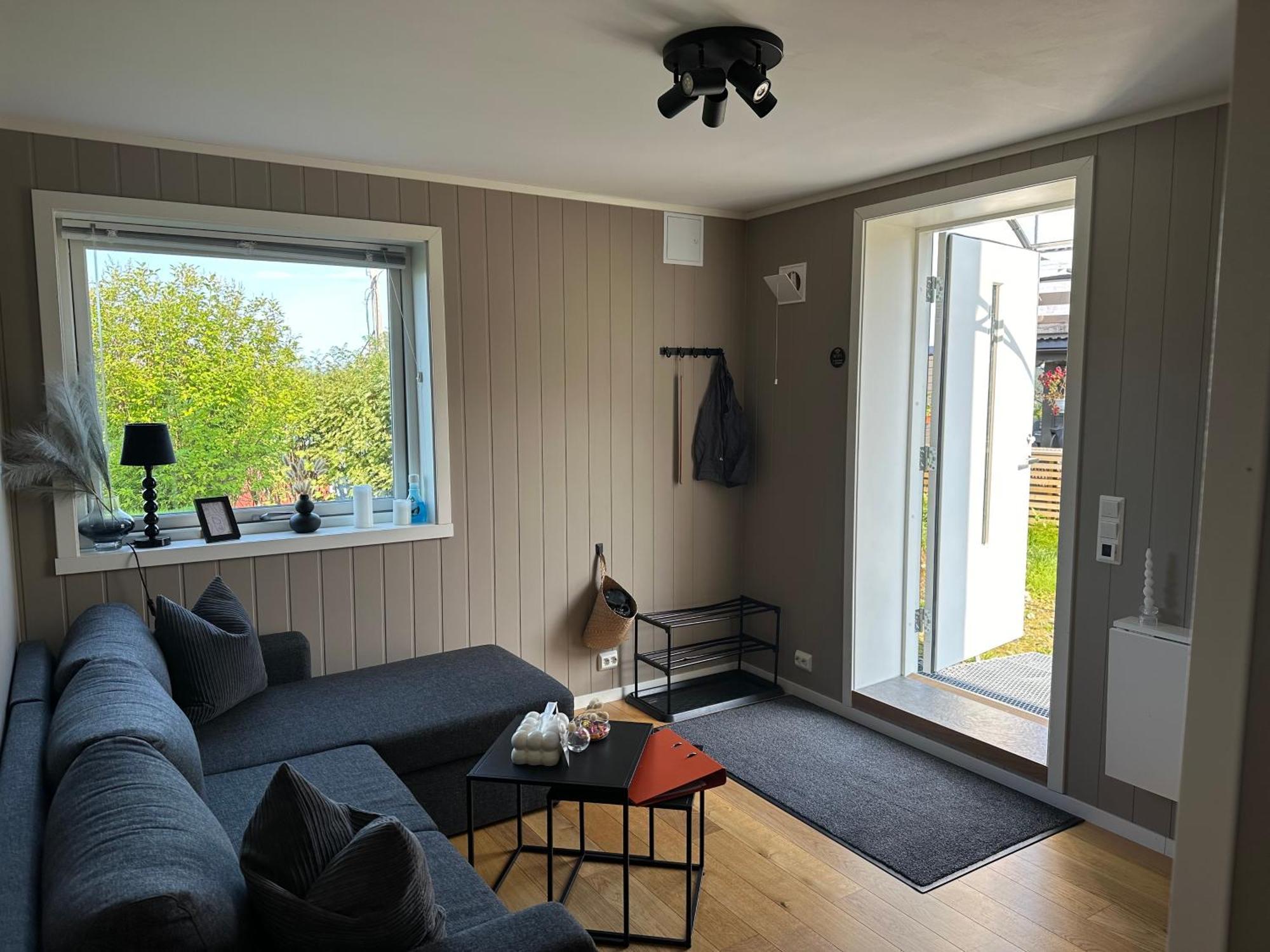 Aurora Apartment Very Close To Cable Car And Sherpatrappa Tromsø Extérieur photo